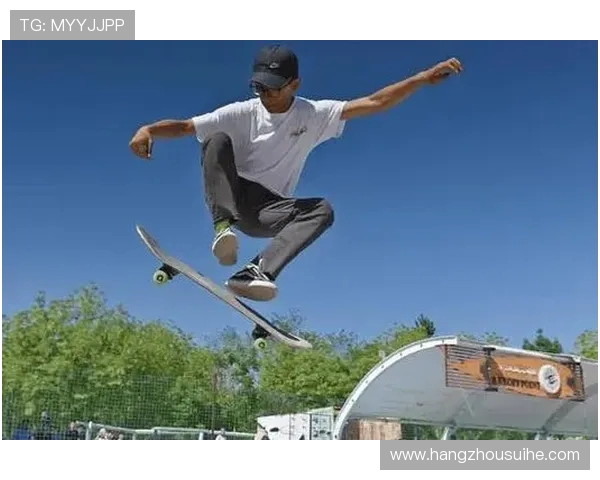 上海滑板队团队协作能力大幅提升创创新高引领全国滑板运动新潮流