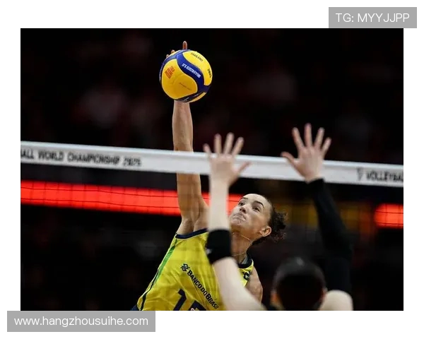 重庆排球队以83分领跑世锦赛积分榜展现强大实力