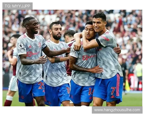 帕奎塔助力球队崛起展现出色球技与战术智慧的完美结合 帕奎塔助力球队崛起展现出色球技与战术智慧的完美结合