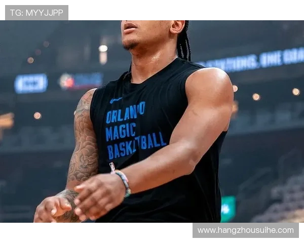 欧文在斋月绝杀时刻赛后分享信仰力量的感悟与坚持