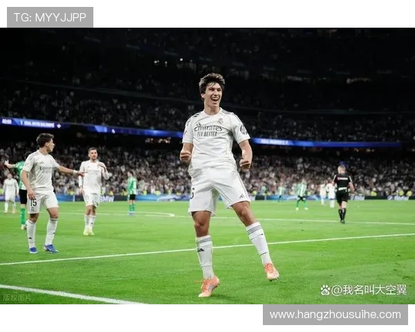 皇马主场迎战卡迪斯力争全取三分巩固联赛领先地位 皇马主场迎战卡迪斯力争全取三分巩固联赛领先地位