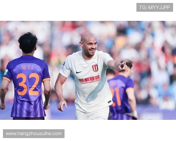 老虎竞技与戈多伊的激烈对决揭示足球战术的精彩碰撞与球队实力的较量 老虎竞技与戈多伊的激烈对决揭示足球战术的精彩碰撞与球队实力的较量