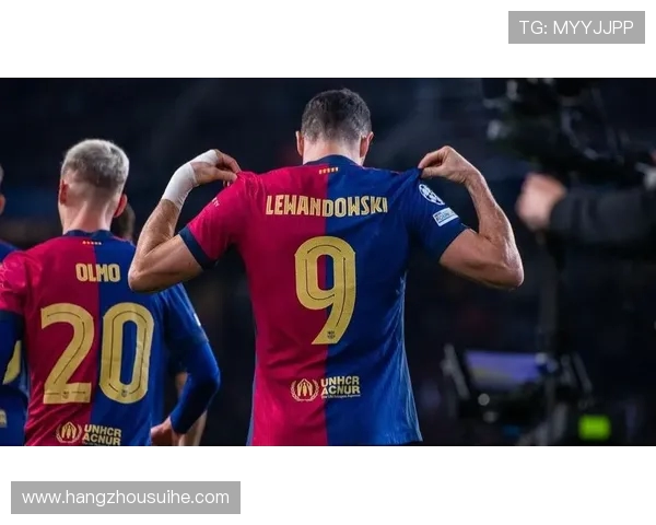 莱万在欧冠赛场火力全开10场12球稳居射手榜首位 莱万在欧冠赛场火力全开10场12球稳居射手榜首位