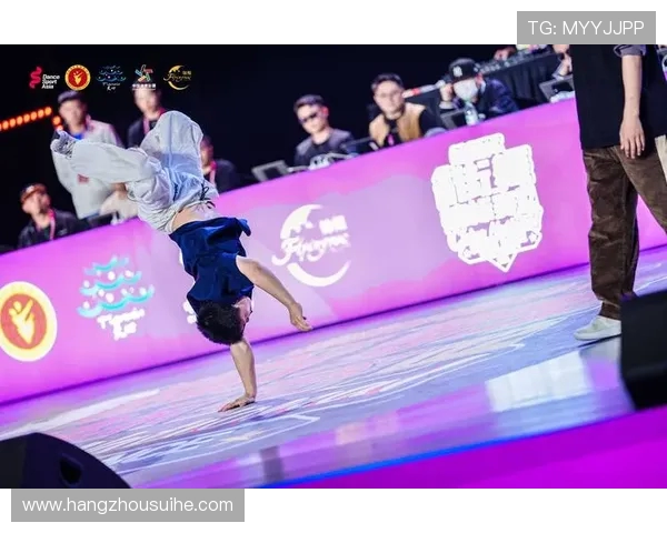 成都街舞队与广州街舞队赛后状态分析与精彩瞬间回顾